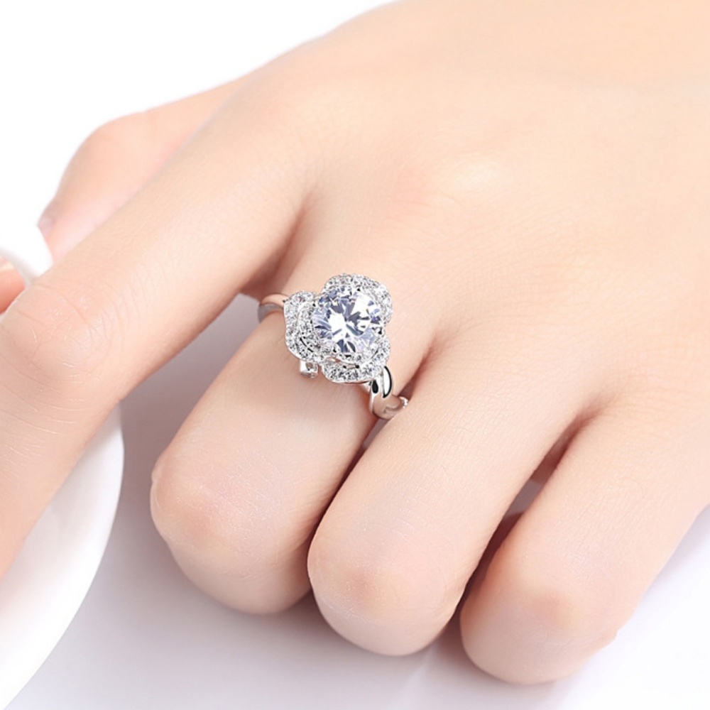 NEW 18K White Gold Diamond Rose Flower Ring - Picture 3 of 4